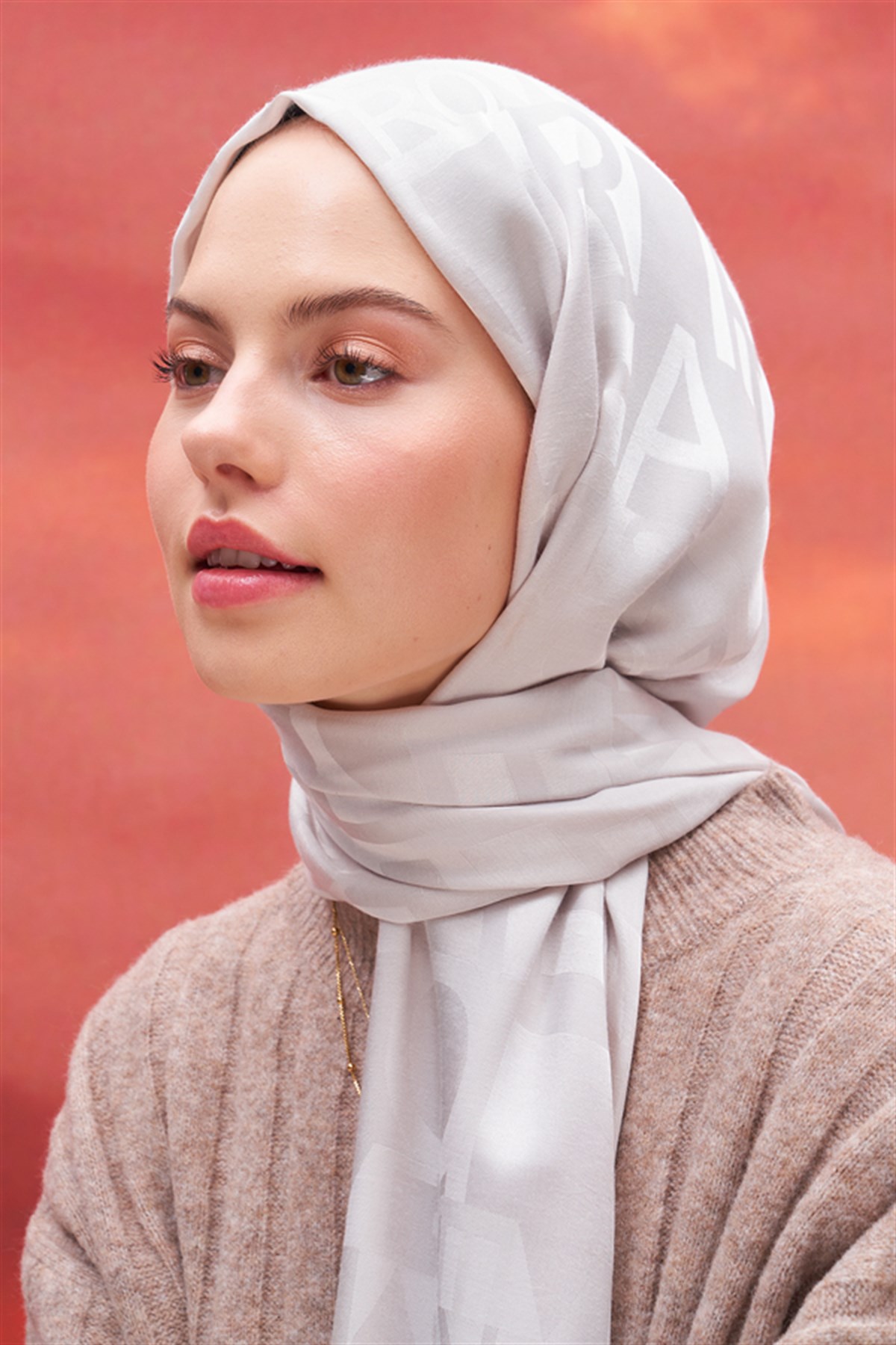 Yazı Desen Jakar İtalyan İpekli Şal Gümüş