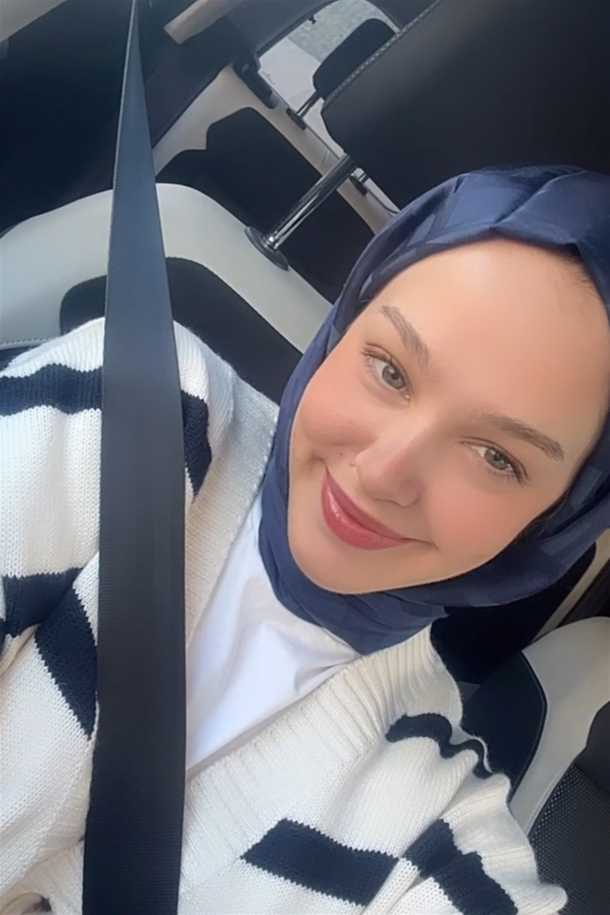 Rananın Yazı Desen Jakar İtalyan İpekli Şal Lacivert