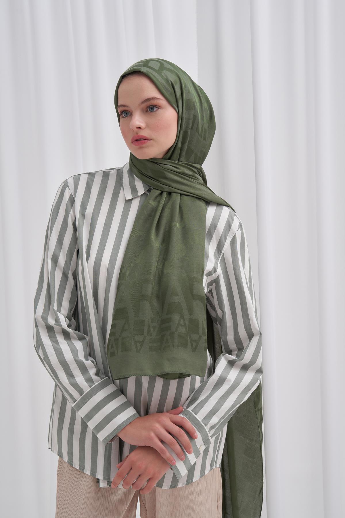 Yazı Desen Jakar İtalyan İpekli Şal Orman Yeşili