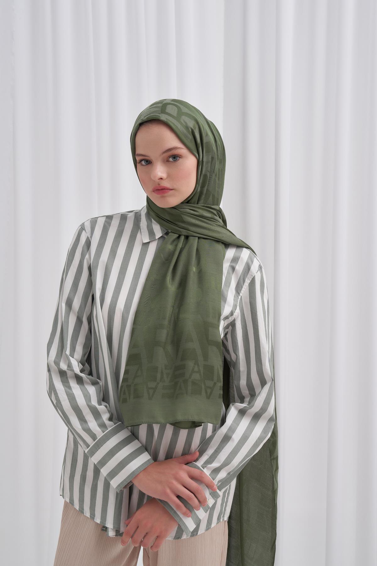 Yazı Desen Jakar İtalyan İpekli Şal Orman Yeşili