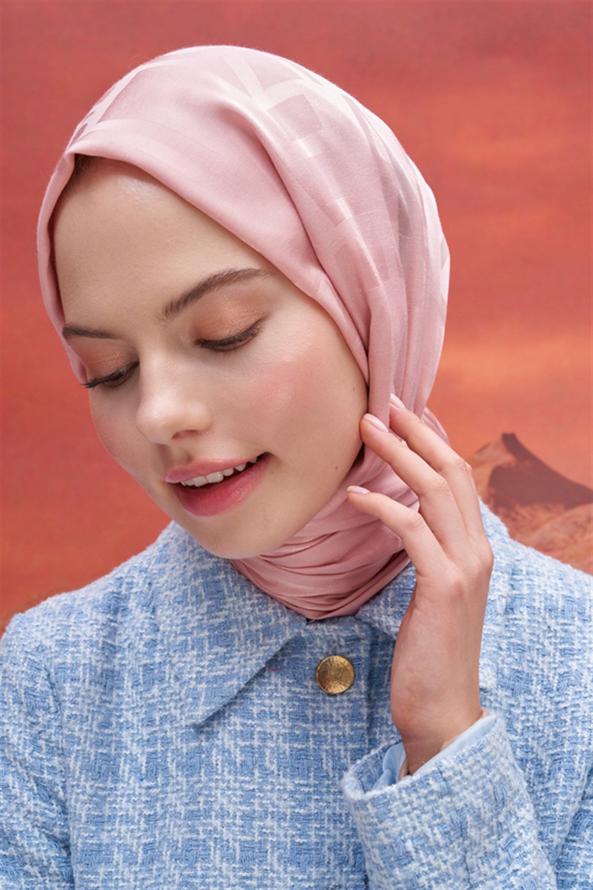 Yazı Desen Jakar İtalyan İpekli Şal Pudra