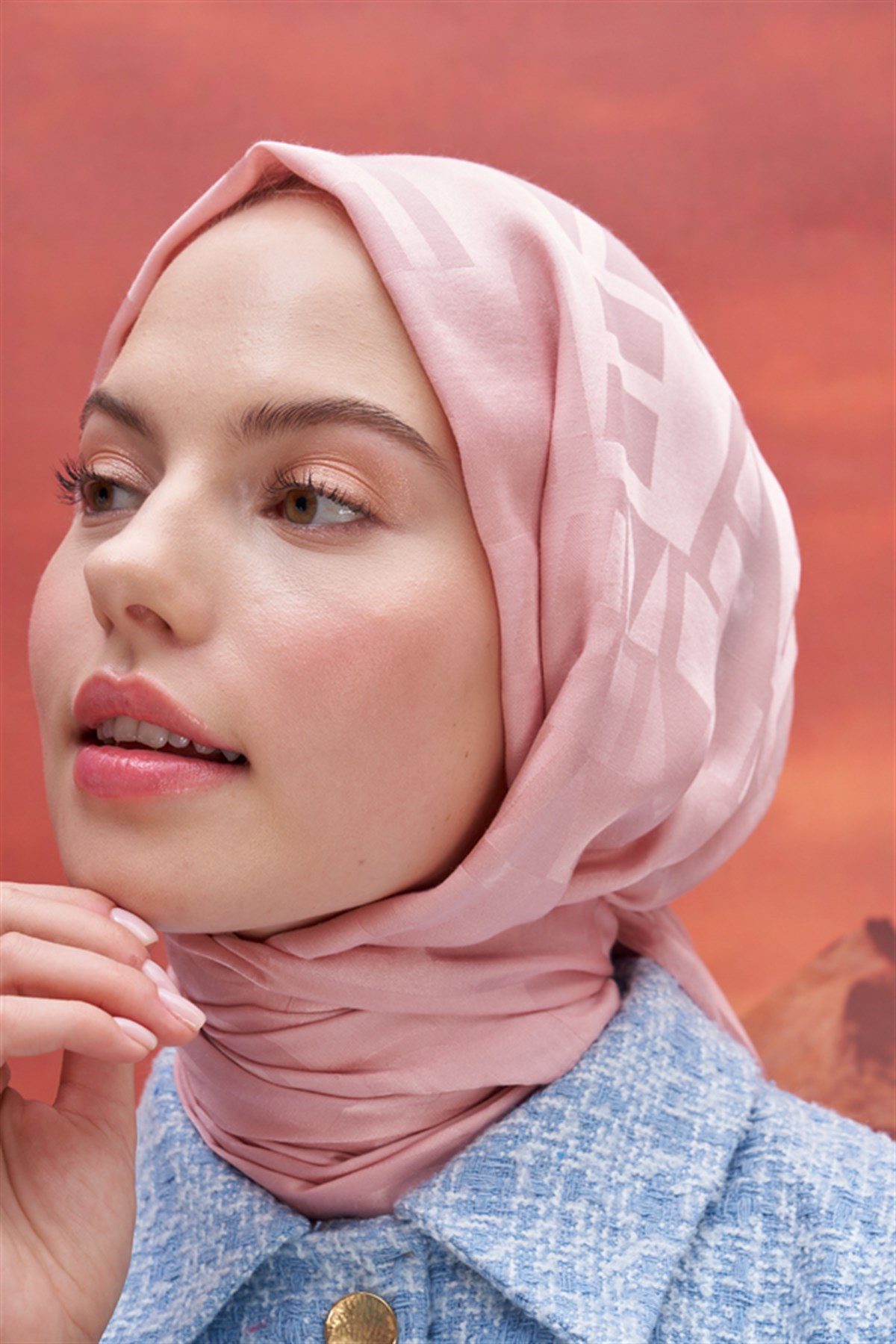 Yazı Desen Jakar İtalyan İpekli Şal Pudra