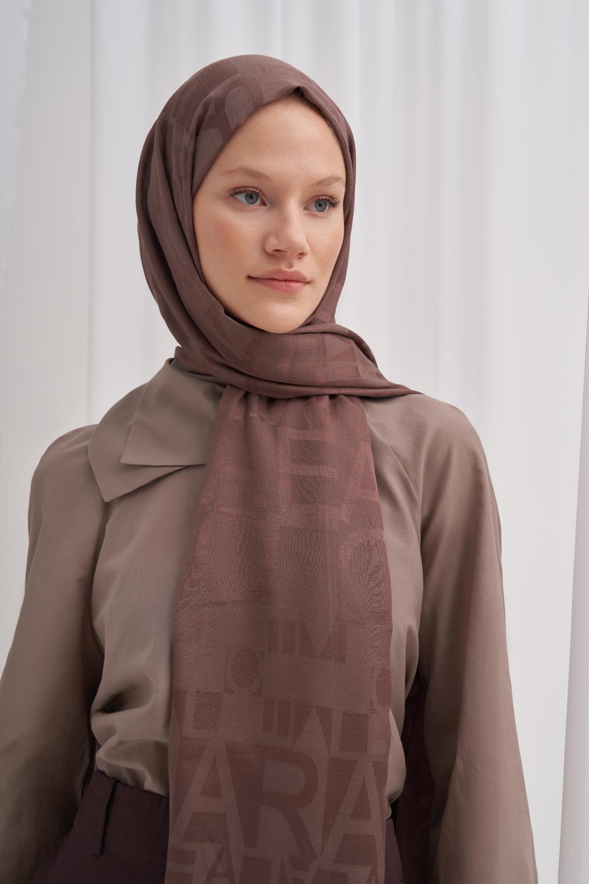 Yazı Desen Jakar İtalyan İpekli Şal Soft Kahve