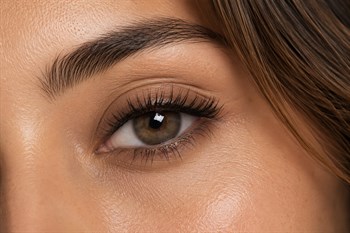 Mascara Reformist Takma Kirpik Etkili