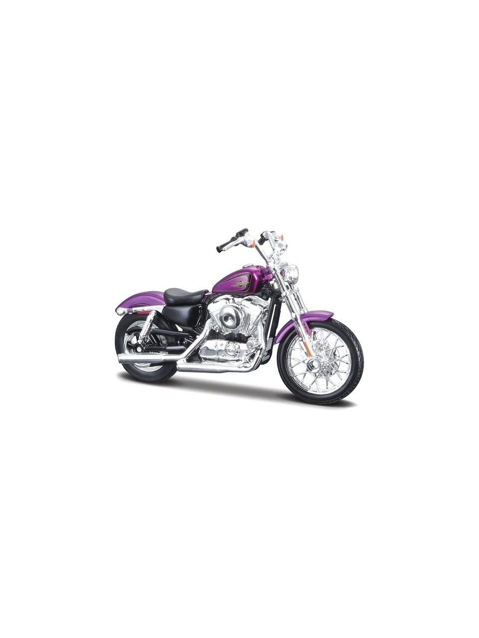 Maisto 1:18 Harley-Davidson 2013 XL1200V Seventy-Two Motorsiklet