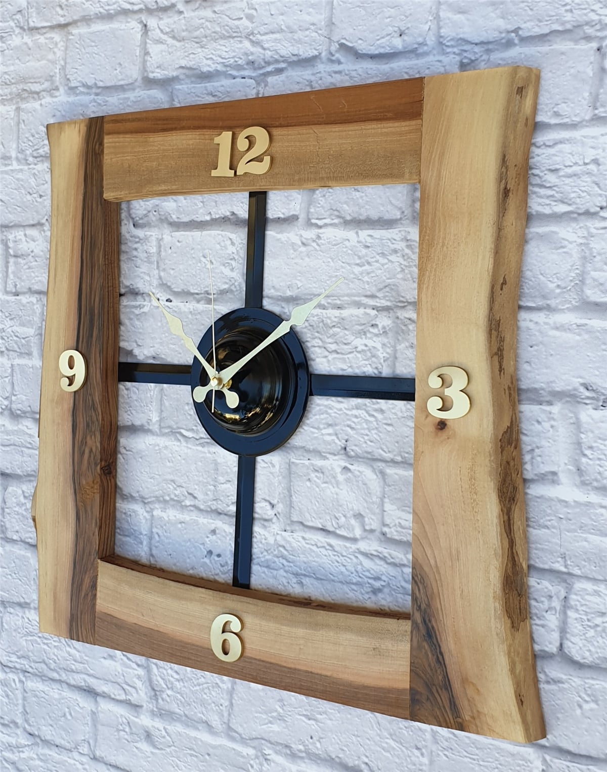 Markakanvas Doğal Ceviz Masif Ahşap,Metal Kare Duvar Saati 50x50cm