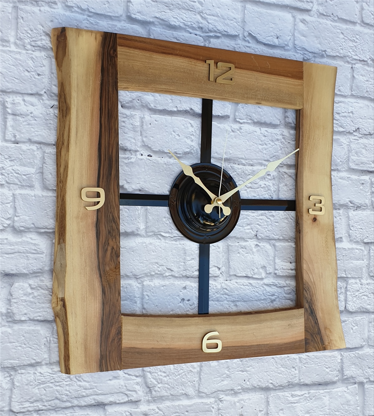 Markakanvas Doğal Ceviz Masif Ahşap,Metal Kare Duvar Saati 50x50cm