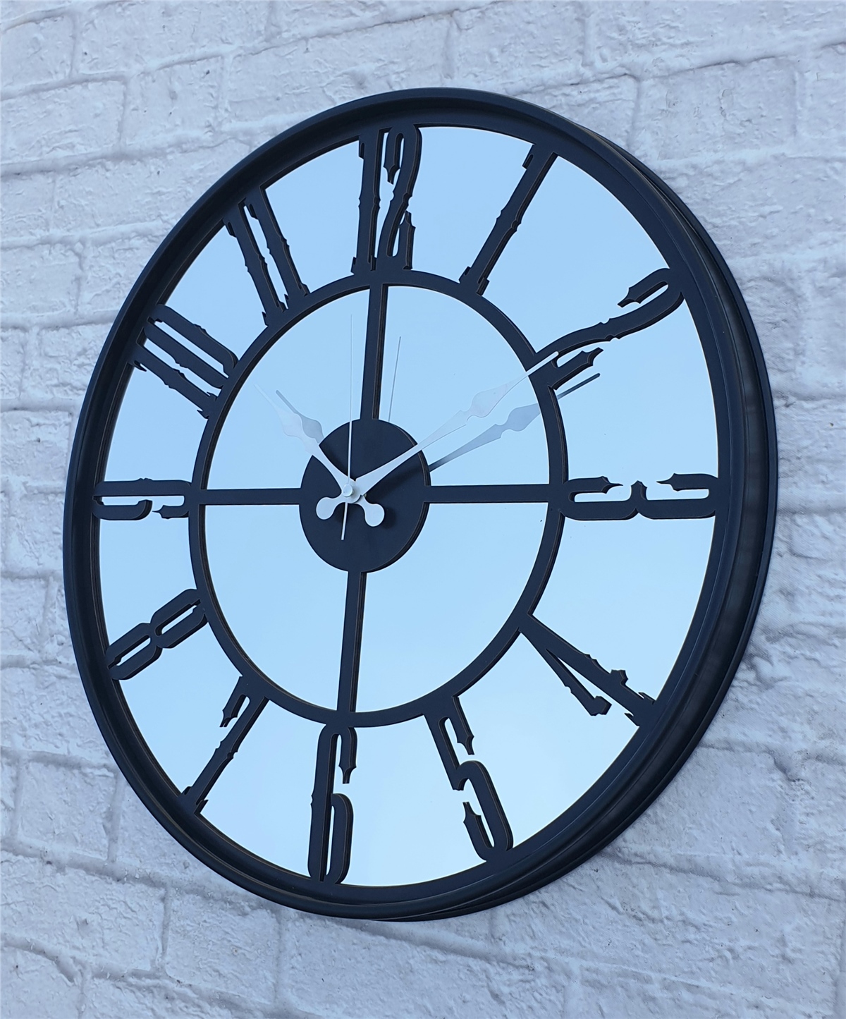 Markakanvas Siyah Renkli Metal Kasalı Aynalı  Duvar Saati Çap 40 cm - Çap 50 cm