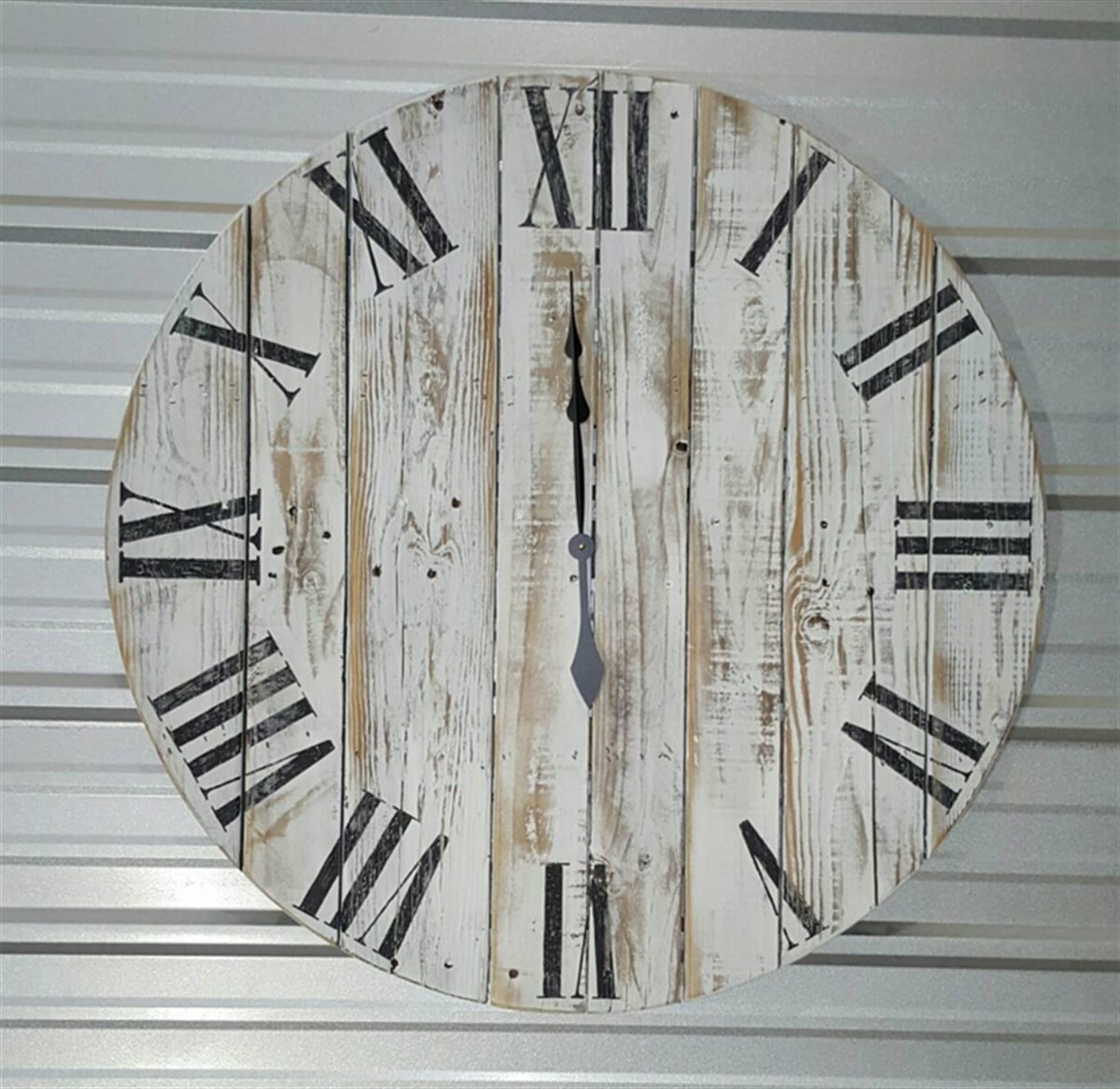 Markakanvas Yuvarlak Duvar Saati