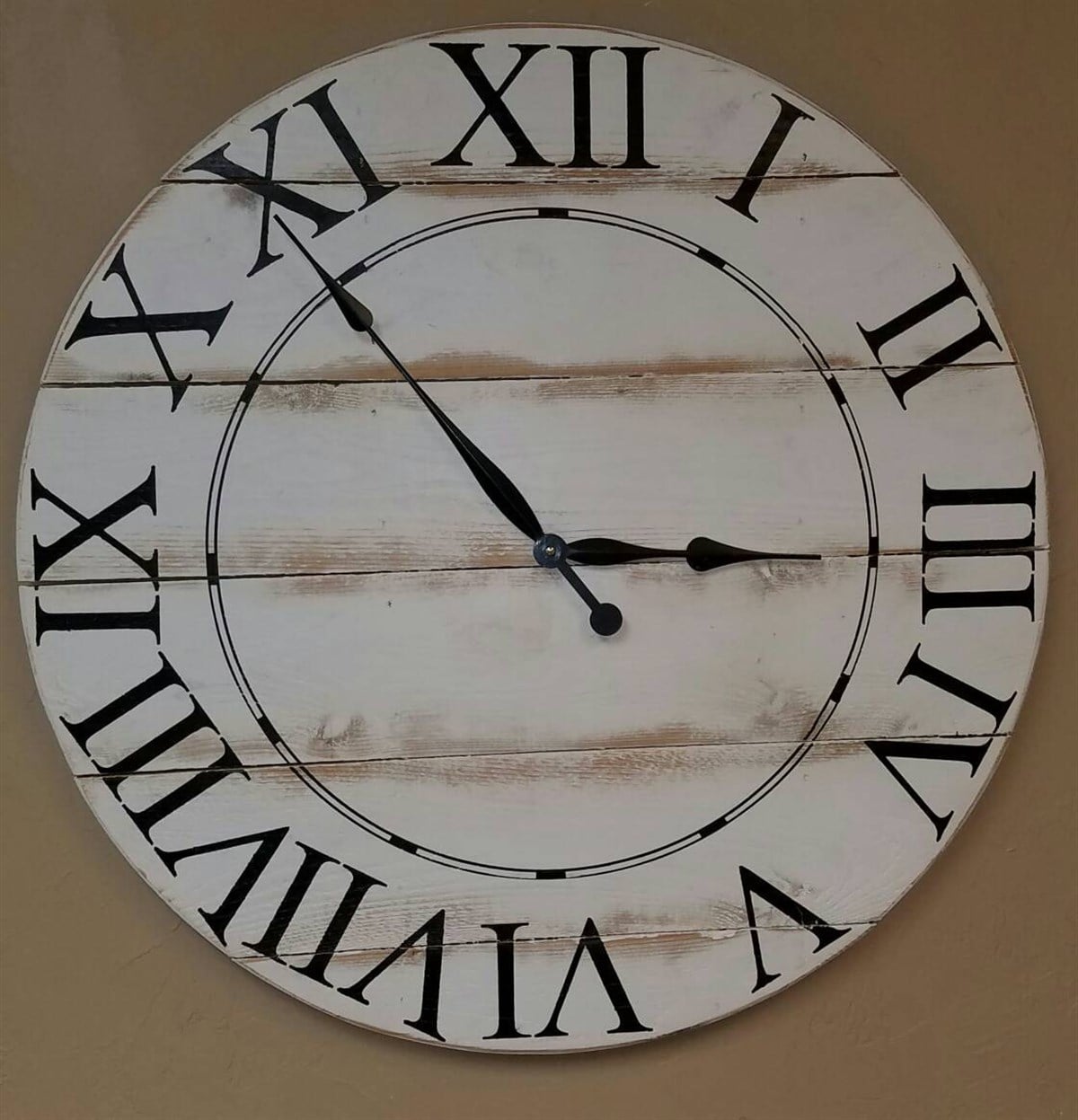 Markakanvas Yuvarlak Duvar Saati