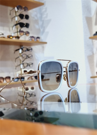 Arena Beyaz Renkli Lens Güneş Gözlüğü