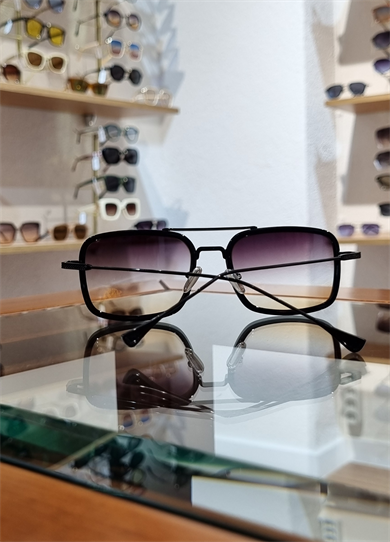 Arena Siyah Çerçeve Renkli Lens Güneş Gözlüğü