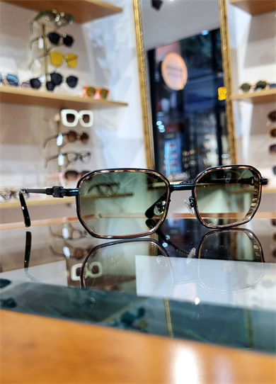 Carla Yeşil Güneş Gözlüğü