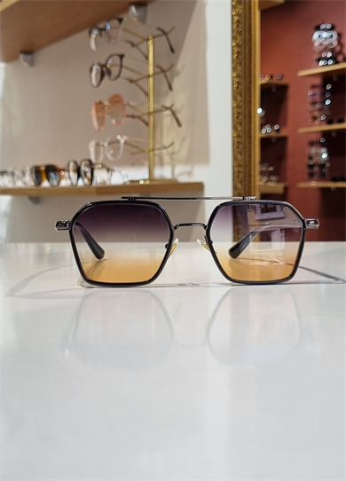 Denis Siyah Çerçeve Renkli Lens Güneş Gözlüğü