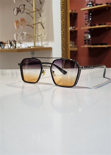 Denis Siyah Çerçeve Renkli Lens Güneş Gözlüğü
