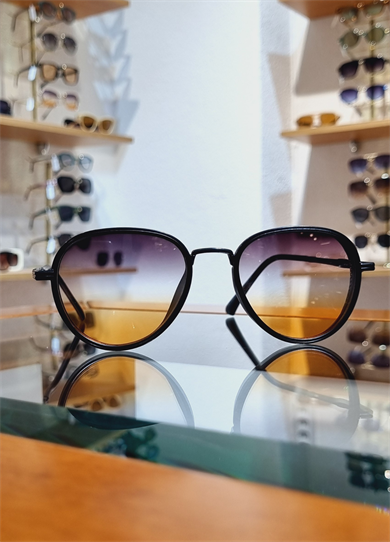 Felix Renkli Lens Siyah Çerçeve Güneş Gözlüğü