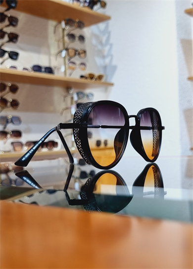 Felix Renkli Lens Siyah Çerçeve Güneş Gözlüğü