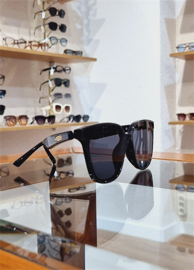 Herna Siyah Güneş Gözlüğü