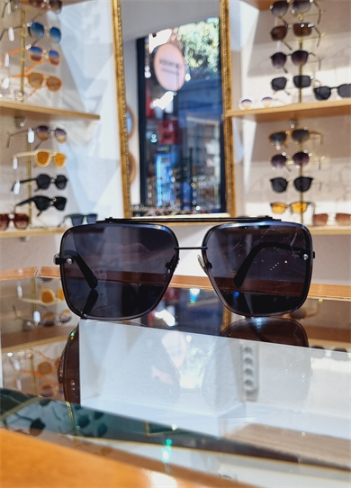 Hunter Siyah Antirefle Özellikli Güneş Gözlüğü