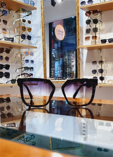 Kelly Mor Turuncu Cam Renkli Güneş Gözlüğü