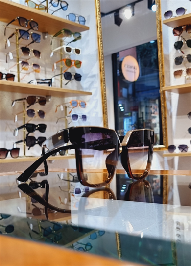 Kelly Mor Turuncu Cam Renkli Güneş Gözlüğü