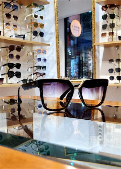 Kelly Mor Turuncu Cam Renkli Güneş Gözlüğü