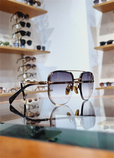 Marcel Gold Detaylı Soft Renkli Lens Güneş Gözlüğü