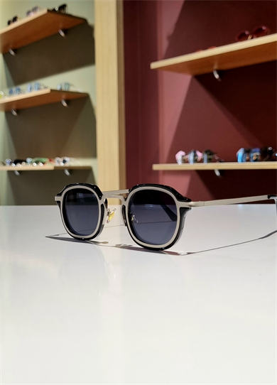 Marta Metallic Gray Frame Black Colored Güneş Gözlüğü
