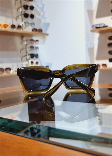 Melinda Haki Yeşil Güneş Gözlüğü