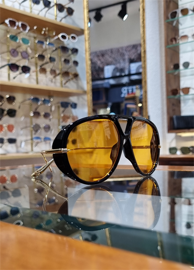 Olympias Siyah Çerçeve Orange CamGüneş Gözlüğü