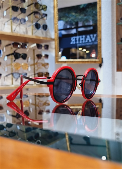 Onix Kırmızı Güneş Gözlüğü