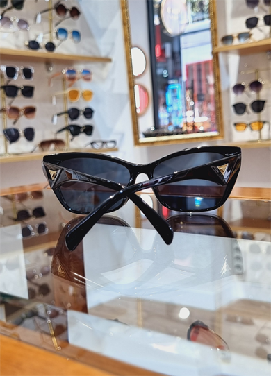 Pery Siyah Güneş Gözlüğü