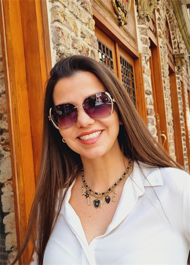 Queen Swarovski Antirefle Cam Özellikli Krem Detaylı Güneş Gözlüğü