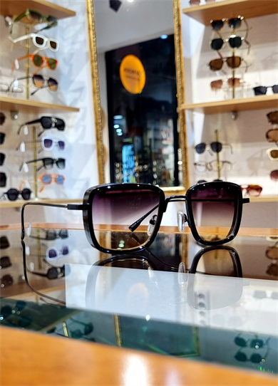 Soprano Small Siyah Çerçeve Renkli Lens Güneş Gözlüğü