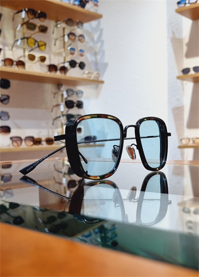 Soprano Tasarım Desenli Çerçeve Renkli Lens Güneş Gözlüğü