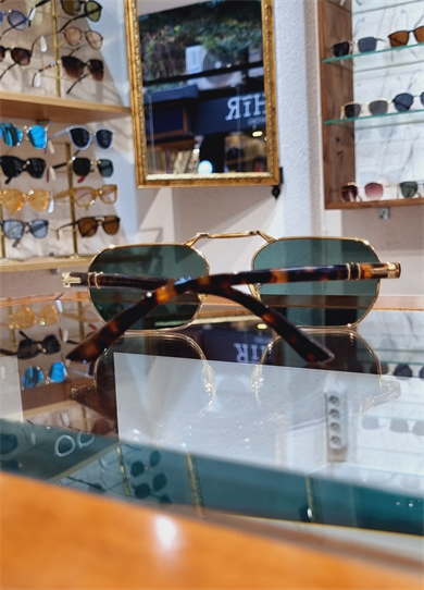 The One Antirefle Özellikli Yeşil Cam Güneş Gözlüğü