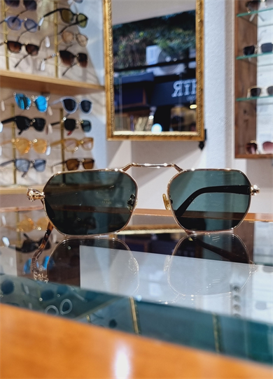 The One Antirefle Özellikli Yeşil Cam Güneş Gözlüğü