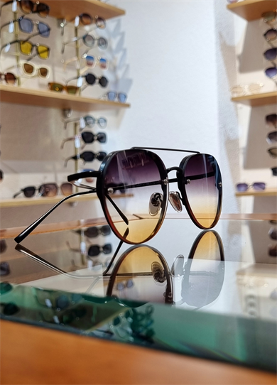 Vermont Siyah Çerçeve Renkli Lens Güneş Gözlüğü