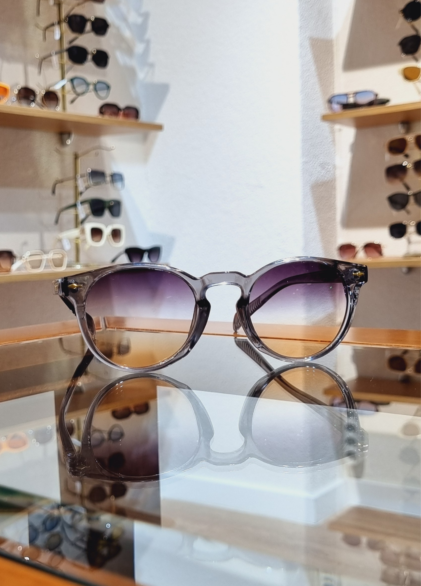 Lyon Gri Çerçeve Renkli Lens Güneş Gözlüğü