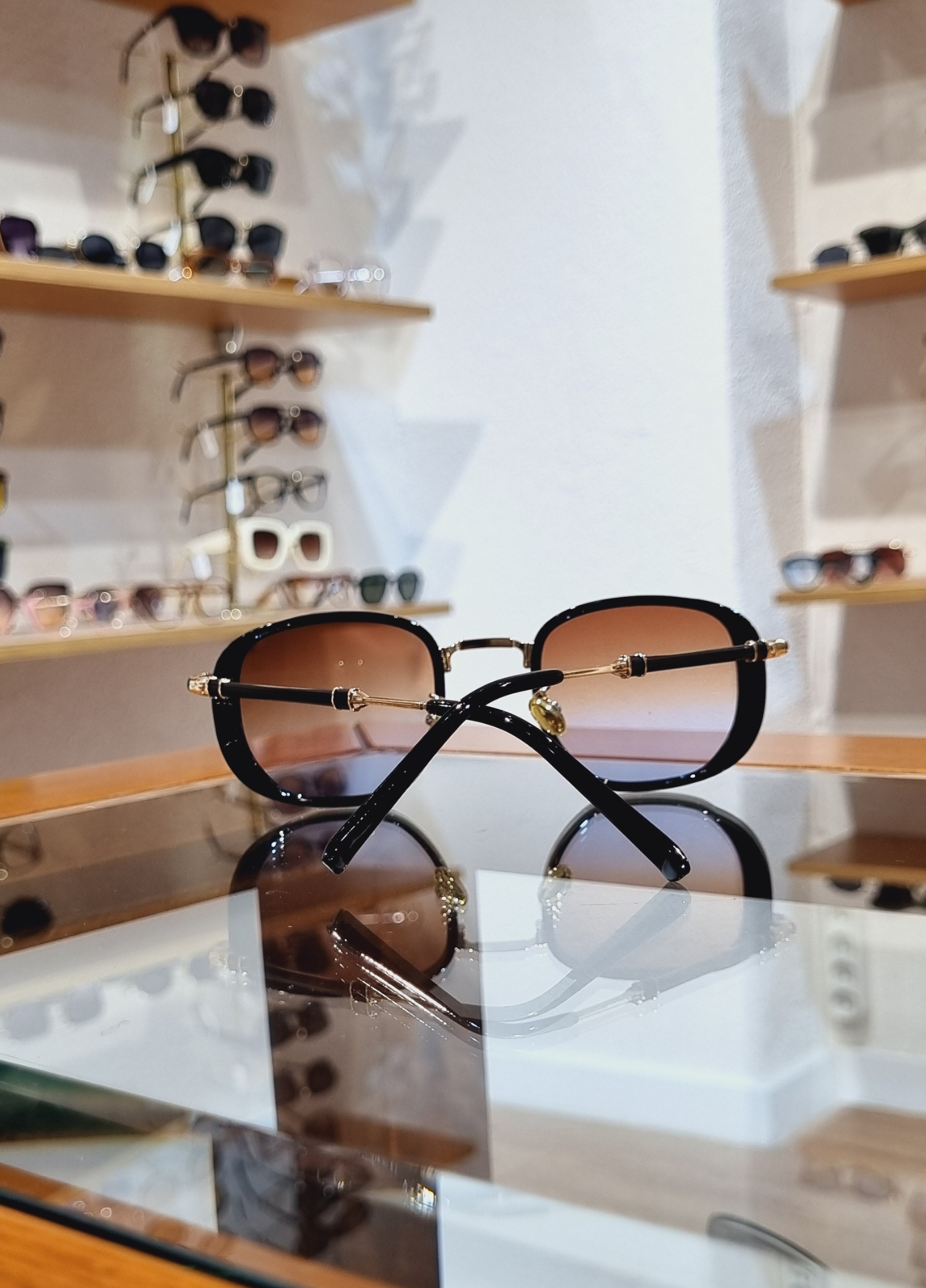 Merlot Renkli Lens Black&Gold Güneş Gözlüğü