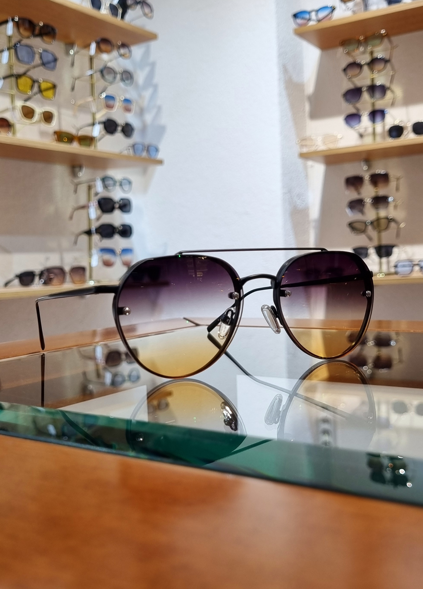 Vermont Siyah Çerçeve Renkli Lens Güneş Gözlüğü