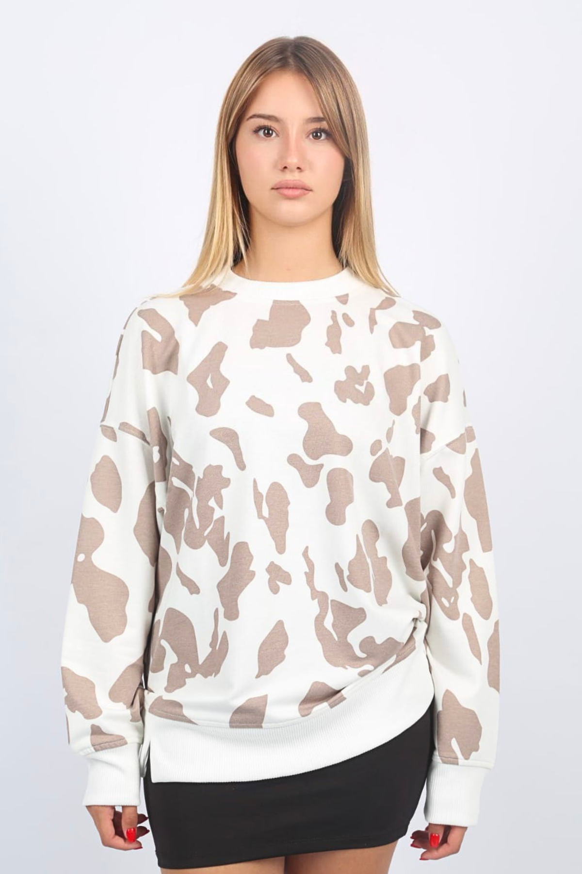 Bej Bisiklet Yaka Dalmaçya Desenli Sweatshirt SH130