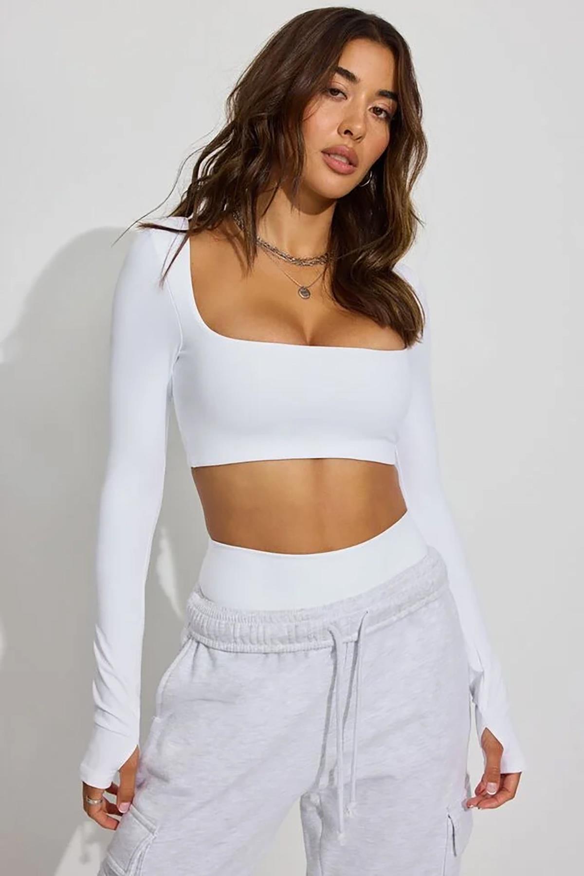 Beyaz Kare Yaka Parmak Detaylı Kadın Body SH211