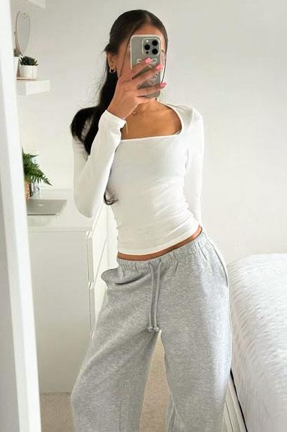 Beyaz Kare Yaka Uzun Kollu Kadın Body SH202