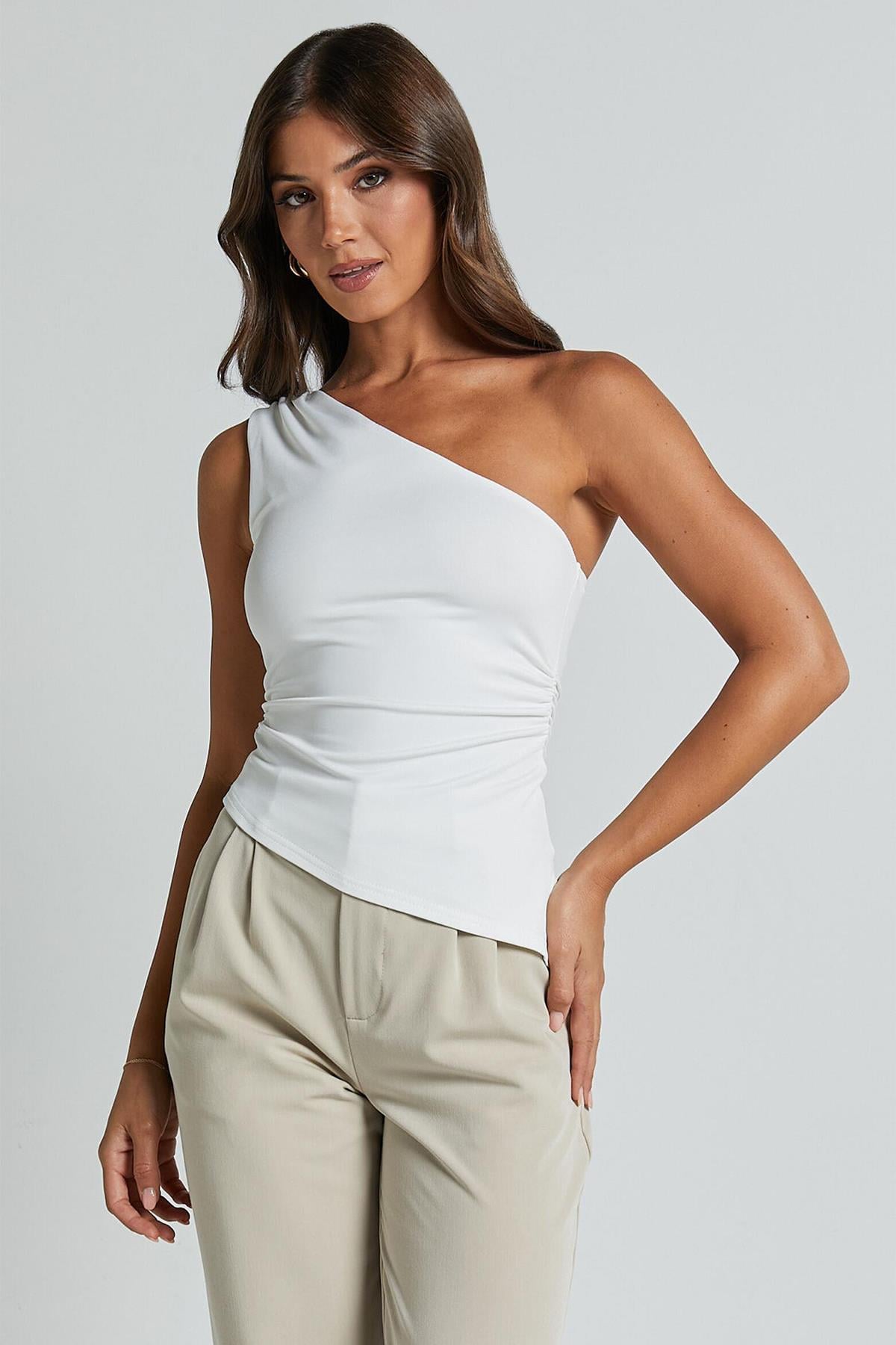 Beyaz Tek Omuzlu Basic Kadın Body SH144