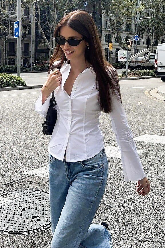 Beyaz Uzun Kollu Vücuda Oturan Gömlek SH356