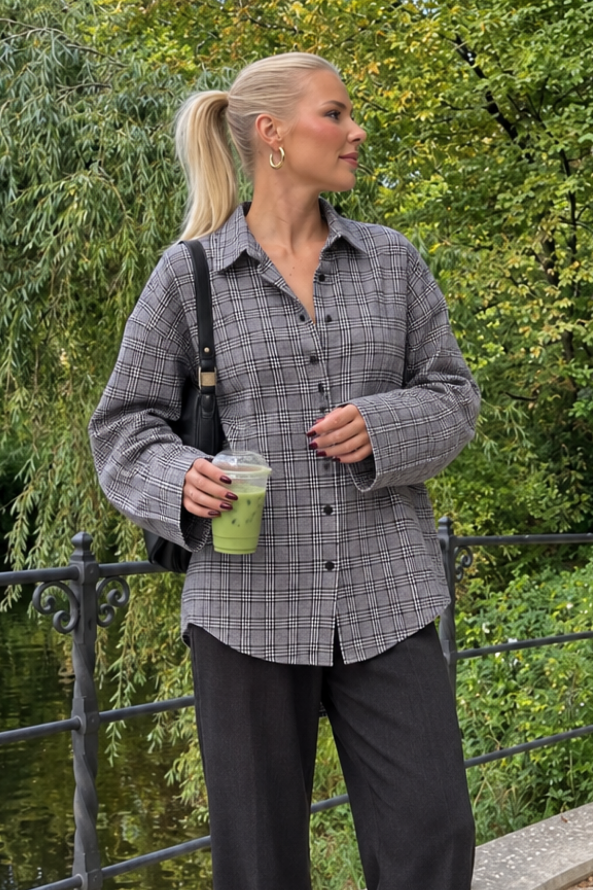 Gri Oversize Ekose Desenli Kadın Gömlek SH334