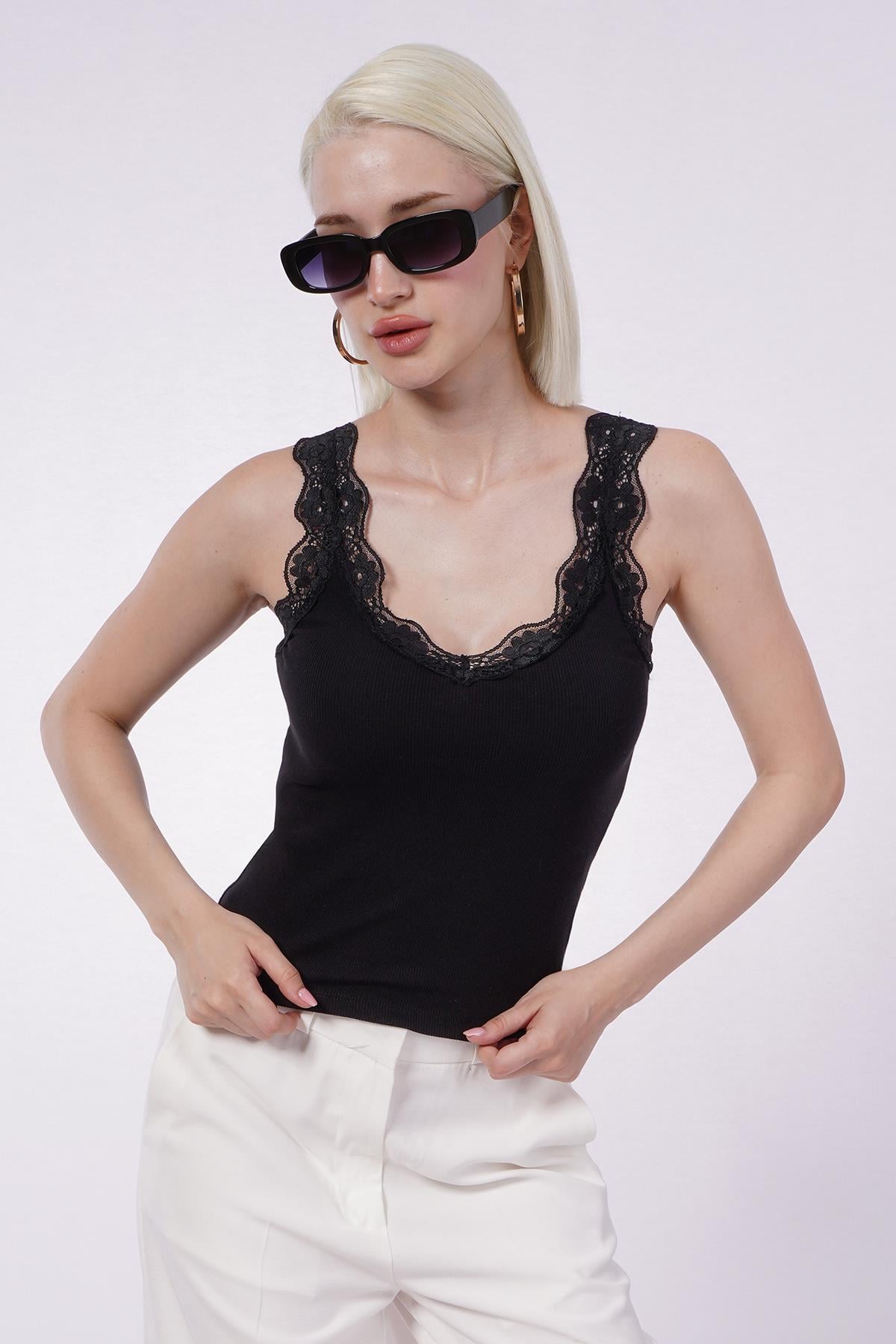 Siyah Dantelli Basic Kadın Atlet SH251