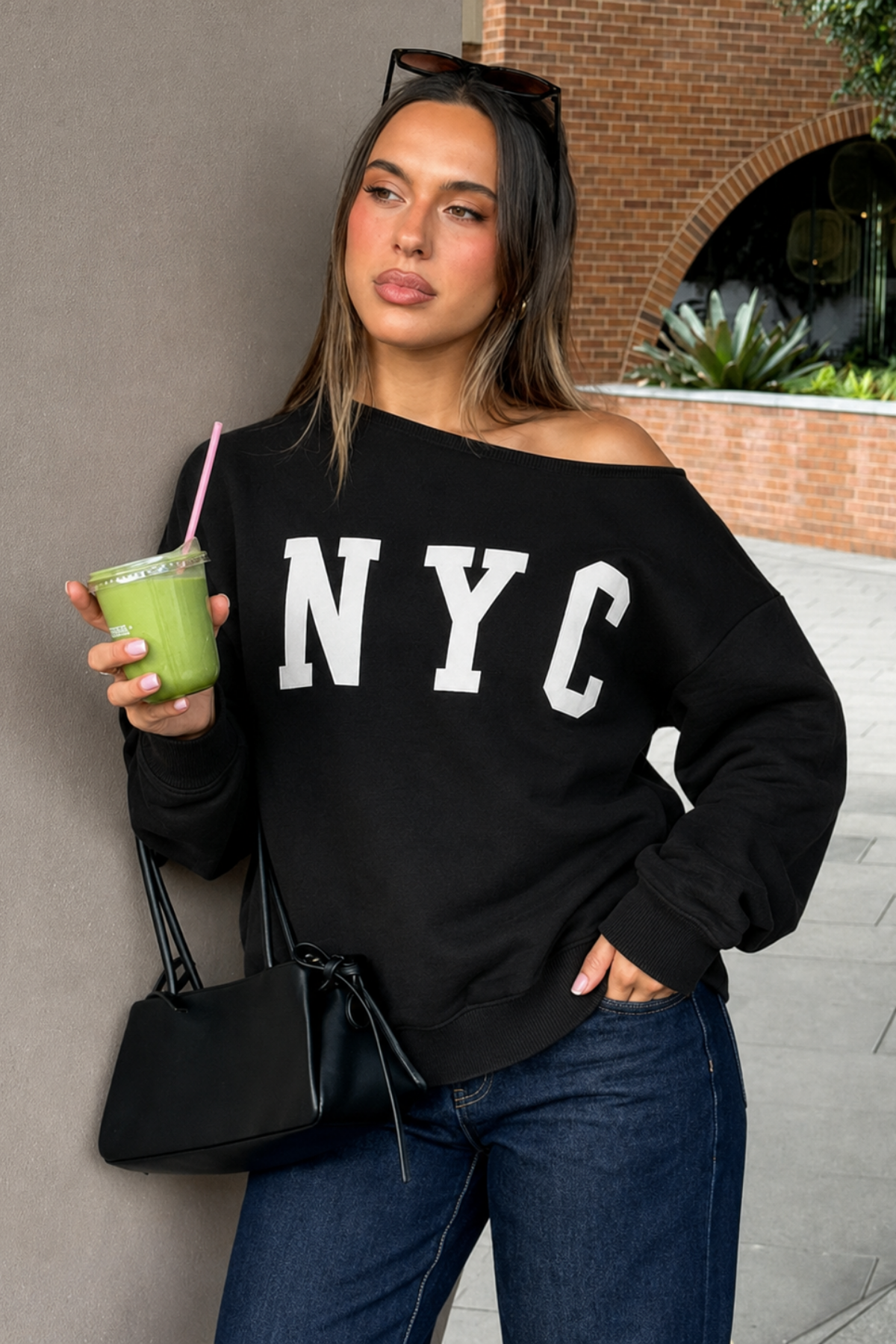Siyah Kayık Yaka Oversize Baskılı Kadın Sweatshirt SH204