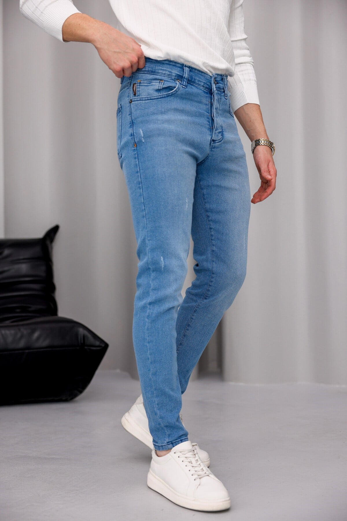 Erkek Açık Mavi Slim Fit Likralı Dar Paça Lazerli Kot Pantolon